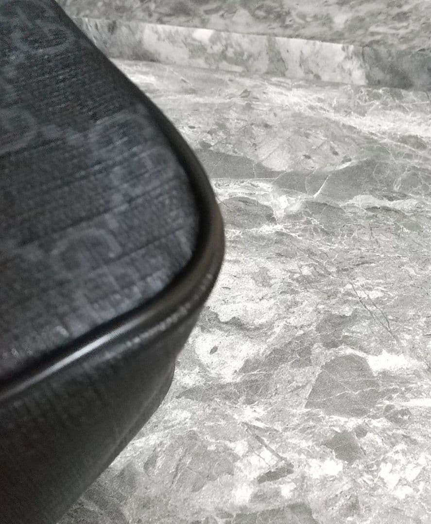 【美品】GUCCI（グッチ）PVCレザーボディバッグ/正規品