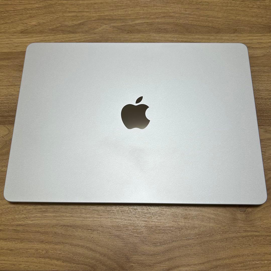 MacBook Air M2 2022モデル 8GB/256GB シルバー