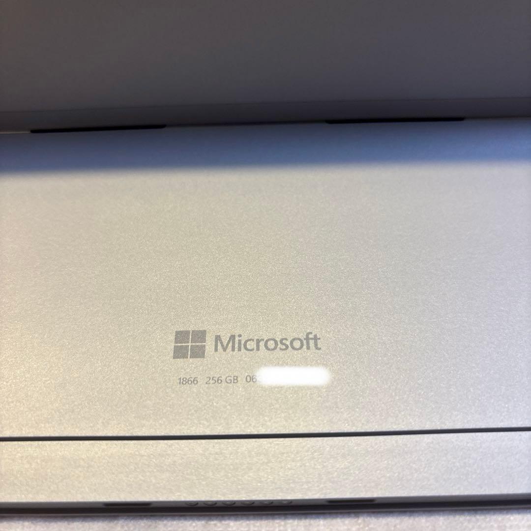【最終値下げ】Microsoft Surface Pro 7 256GB 8GB