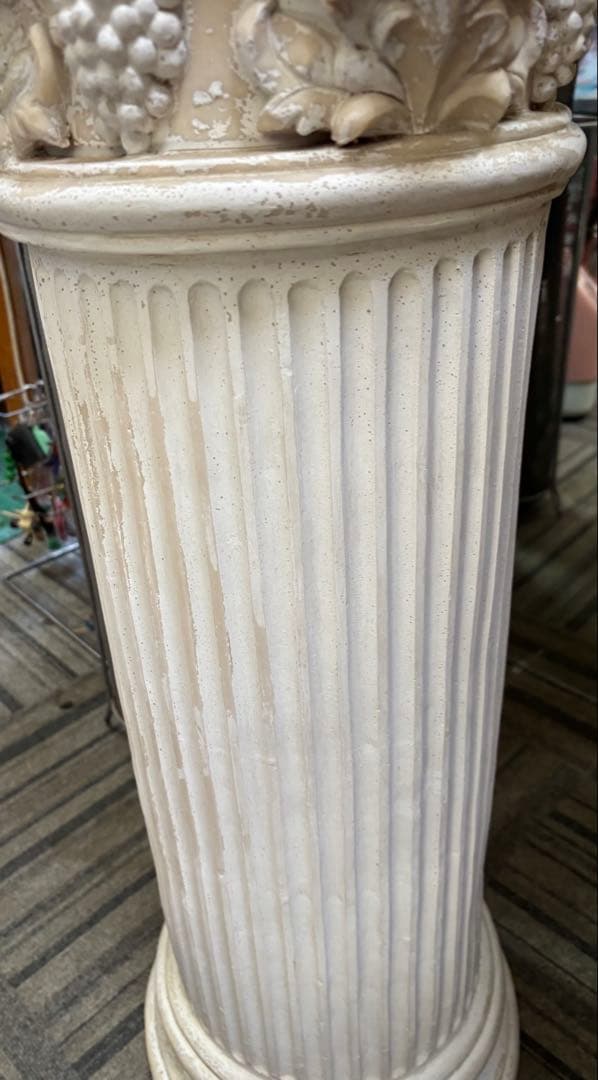ヨーロピアンスタイルの石膏風スタンド（現状売）