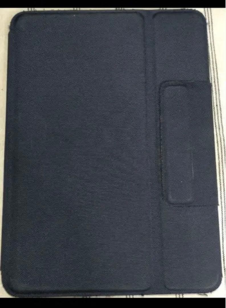 キーボードになるカバー付！iPad (8世代) 32GB Wi-Fiモデル