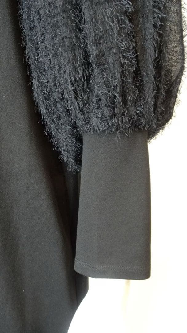 スーパービューティー♡ 2025年秋冬 起毛素材袖×ポンチ素材ワンピース