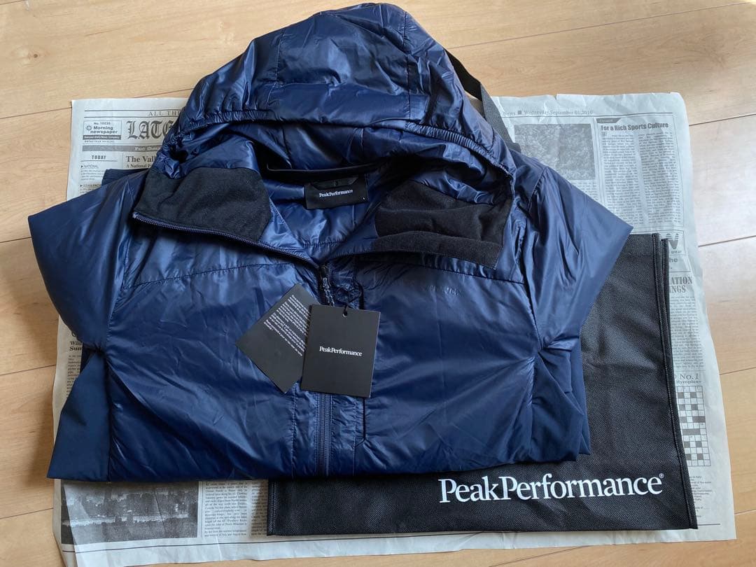 ジャケット・アウター Peak Performance Radiance hood 2025