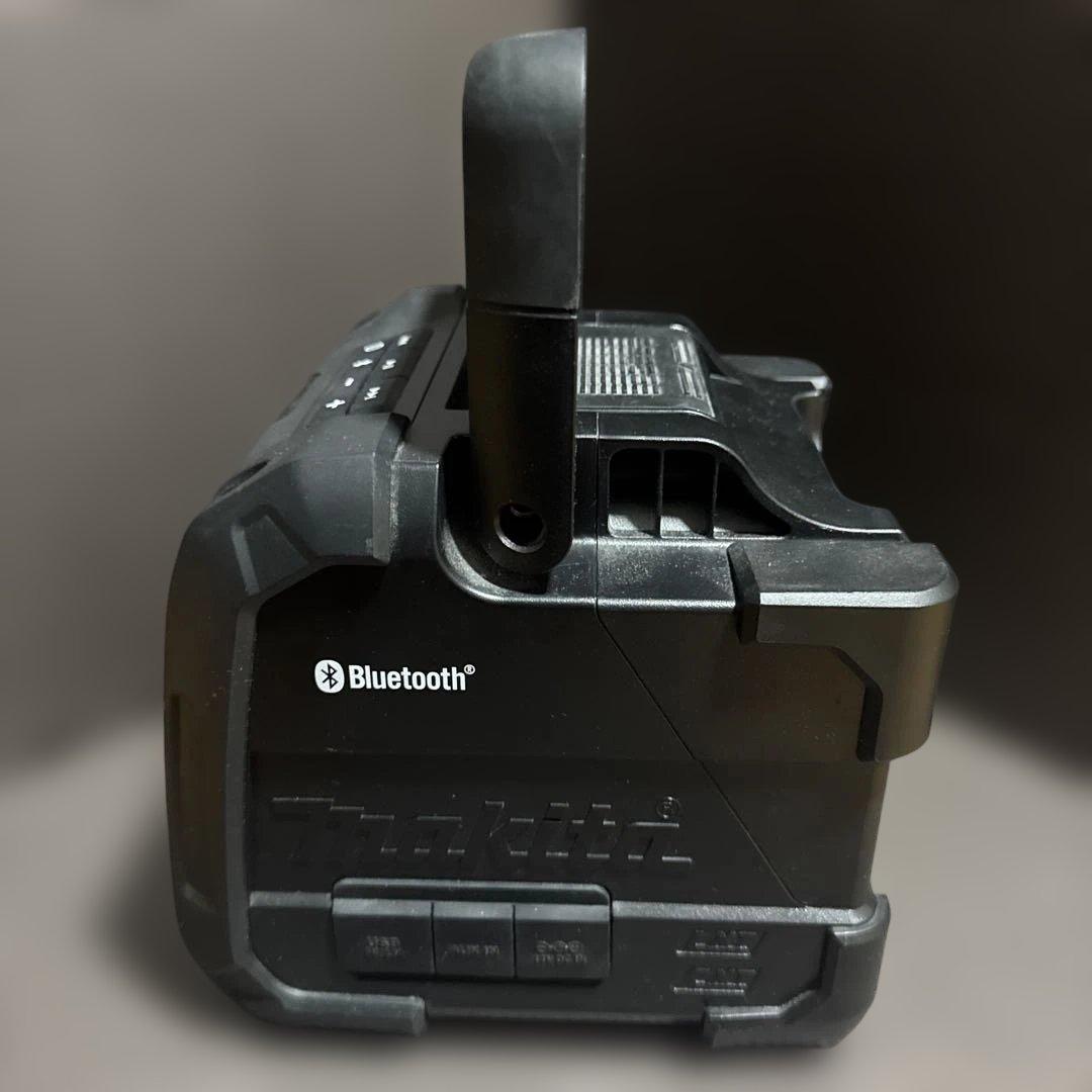 Makita MR200 Bluetoothスピーカー