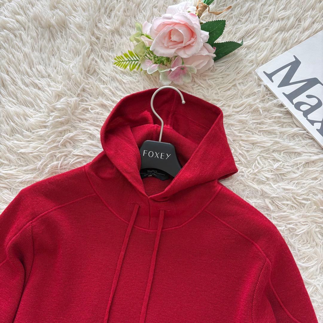 美品✨ウィークエンドマックスマーラ　フーディー　ウール100% ニット　赤　M