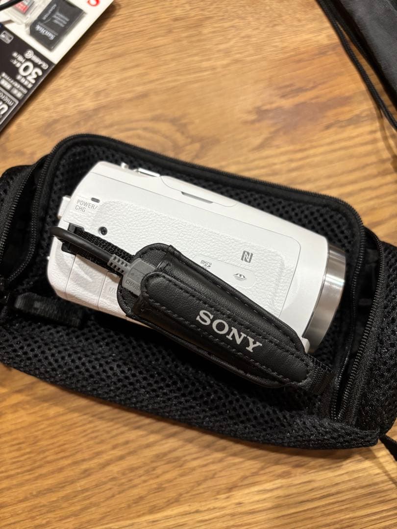 SONYハンディーカム　HDR-CX675 アクセサリー 三脚付属　ホワイト