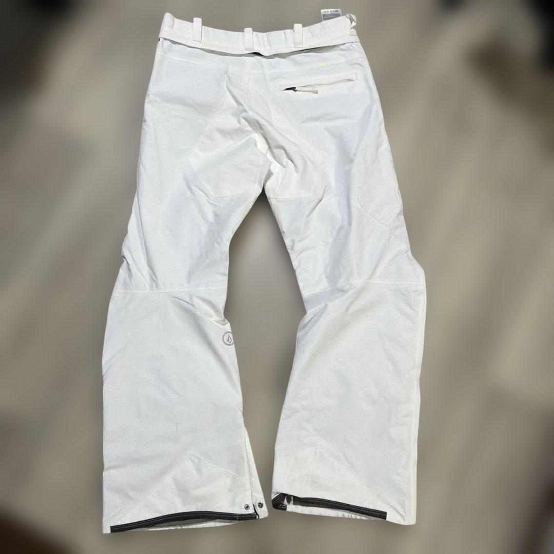 VOLCOM　上下　白　ホワイト スノーボードジャケット　パンツ