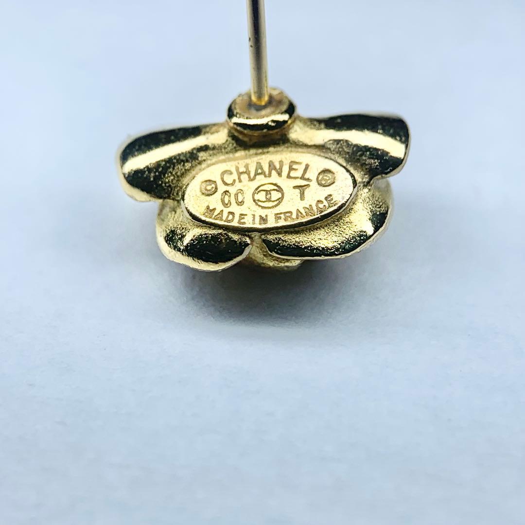 希少 CHANEL シャネル ピアス カメリア ココマーク 片耳 ゴールド 箱付