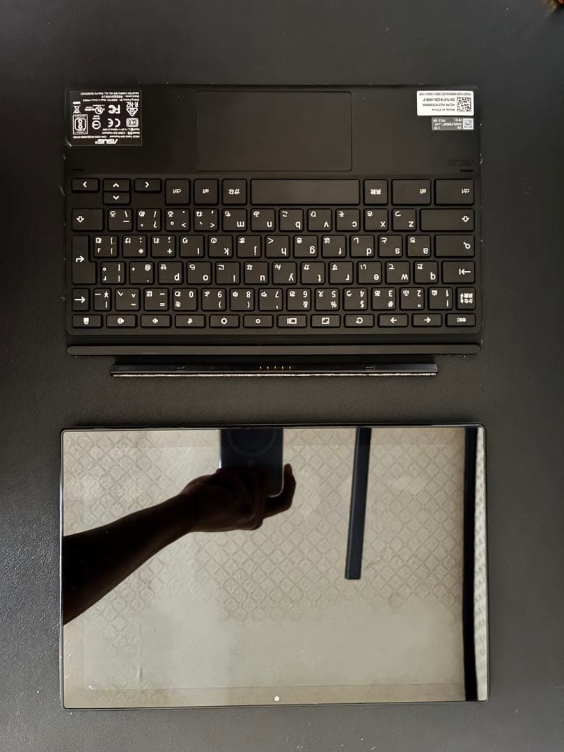 ASUS Chromebook CM3 10.5インチ （ペン不良）