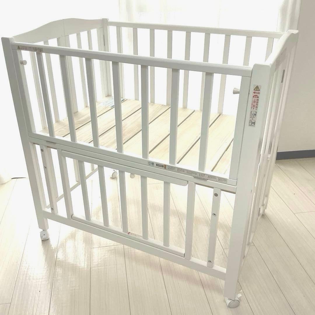 【美品】KATOJI ベビーベッド　折りたたみ　60×90 ホワイト