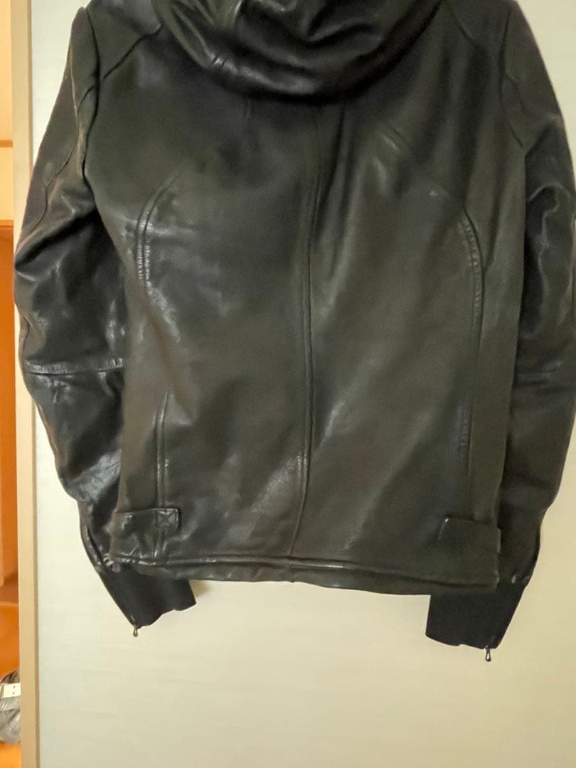 ATTACHMENT フード付きレザージャケット ブラック　2