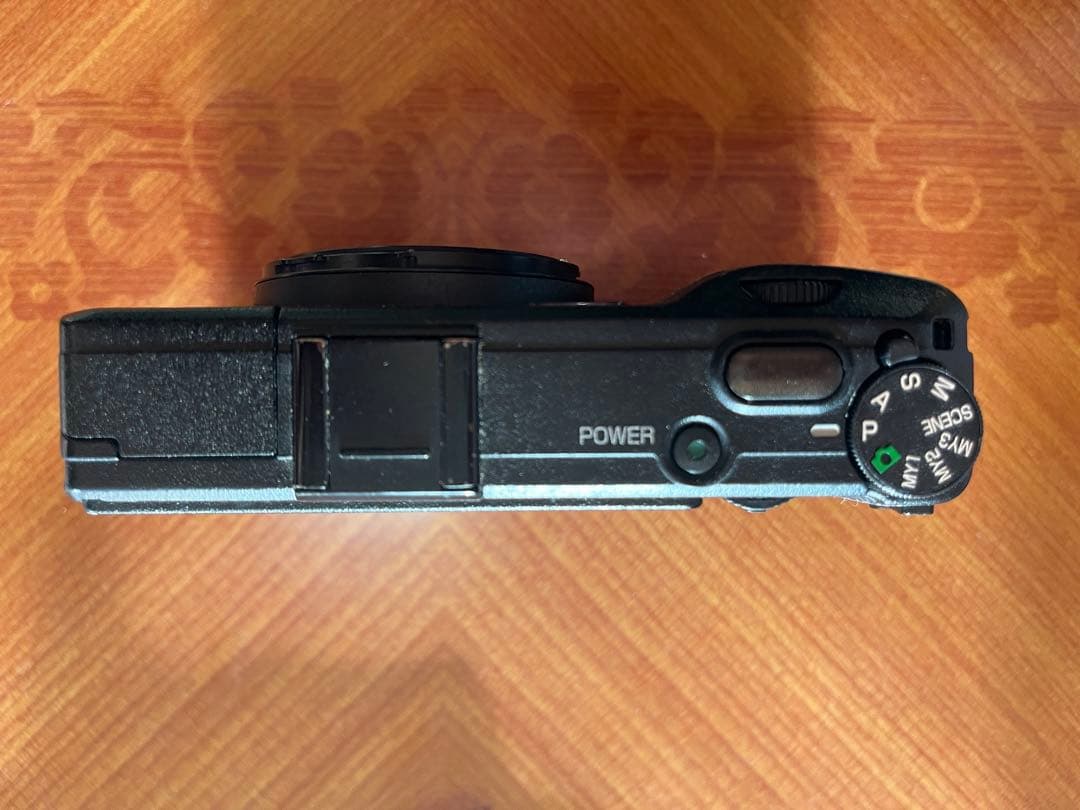 【中古品】RICOH GR DIGITAL IV （箱付き）ショット数5200回