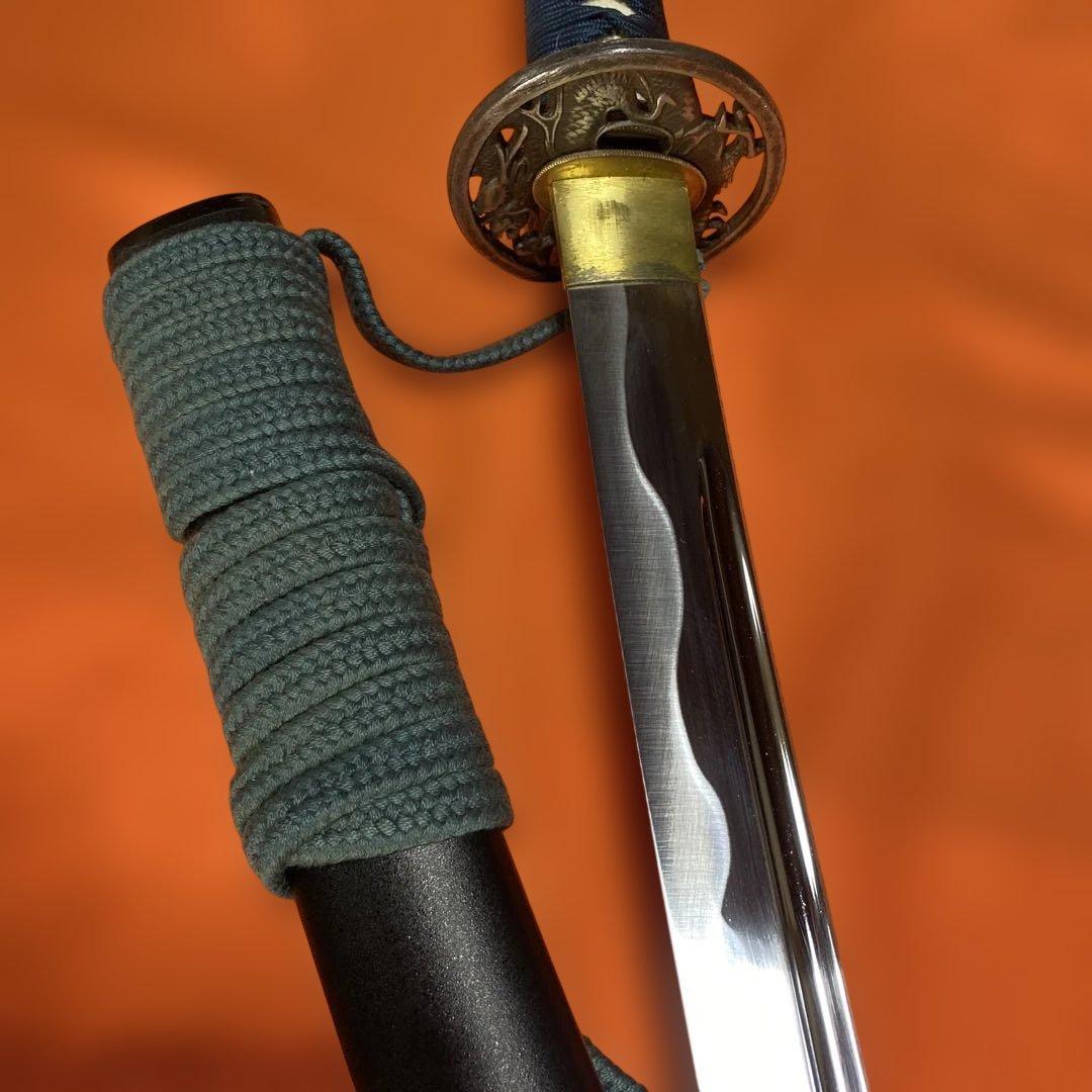 熟練者用高級長尺居合刀 青柄 龍彫透し丸鍔