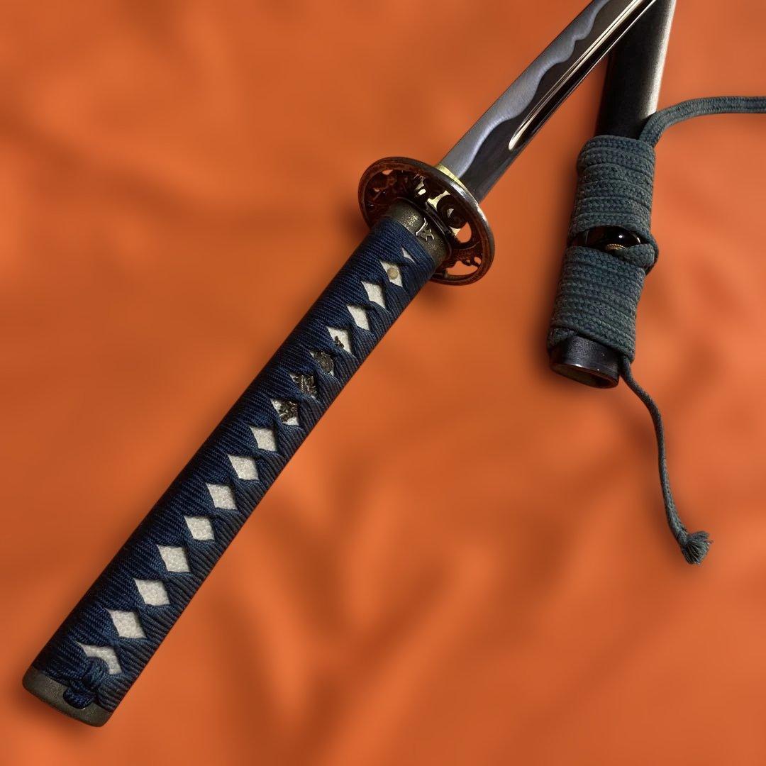 熟練者用高級長尺居合刀 青柄 龍彫透し丸鍔