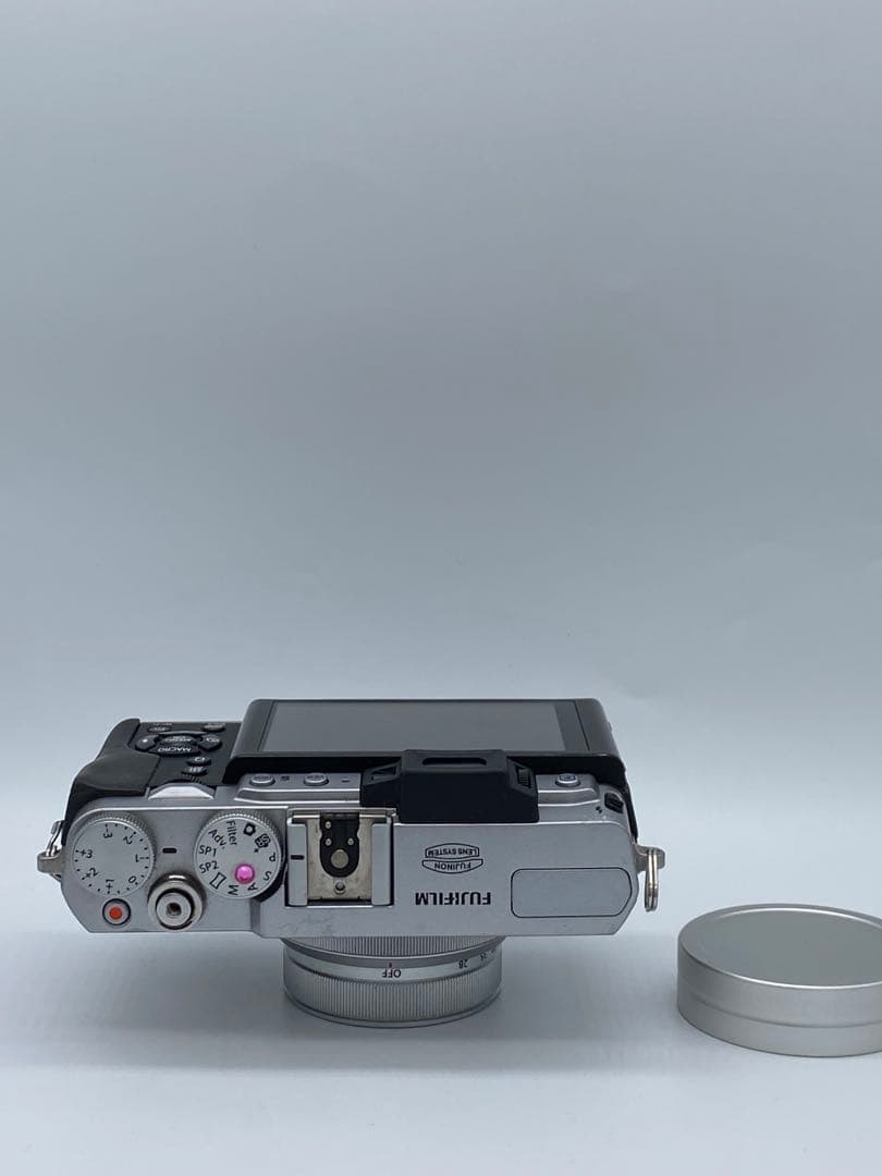 FUJIFILM 富士フイルム X30