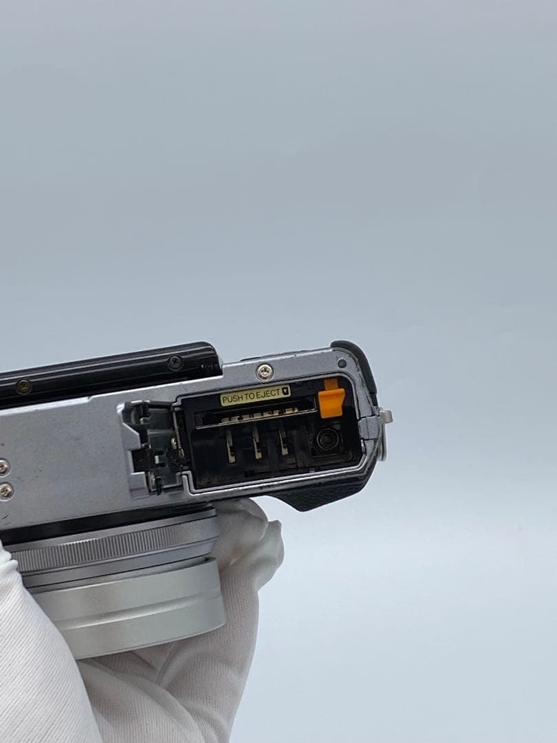 FUJIFILM 富士フイルム X30