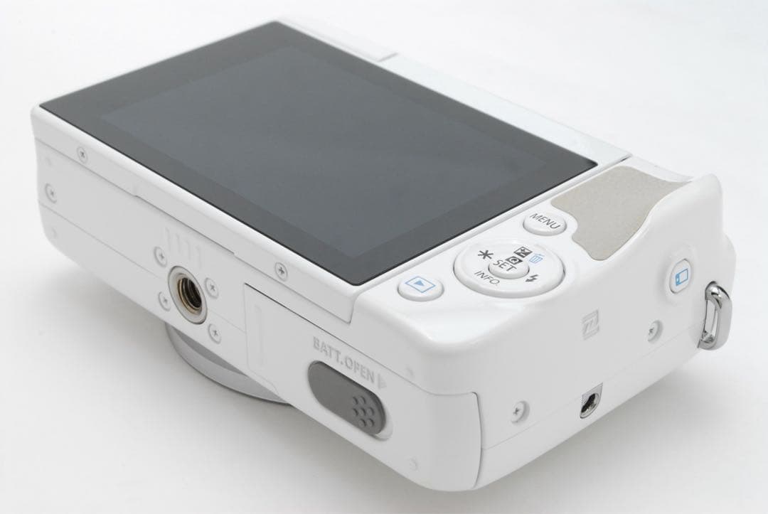 ✨極美品✨キャノン EOS M10❤️Wi-Fi&自撮◎❤️超小型軽量ミラーレス！