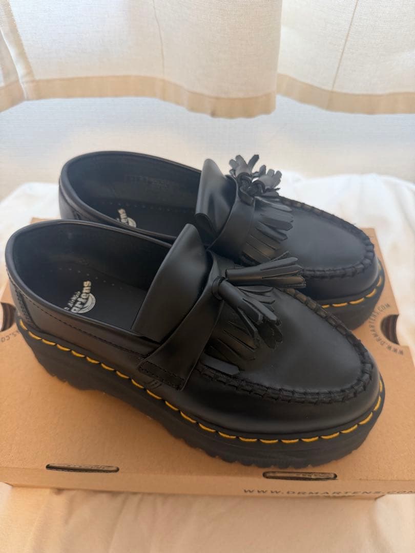 ドクターマーチン エイドリアン クアッド　厚底ローファー