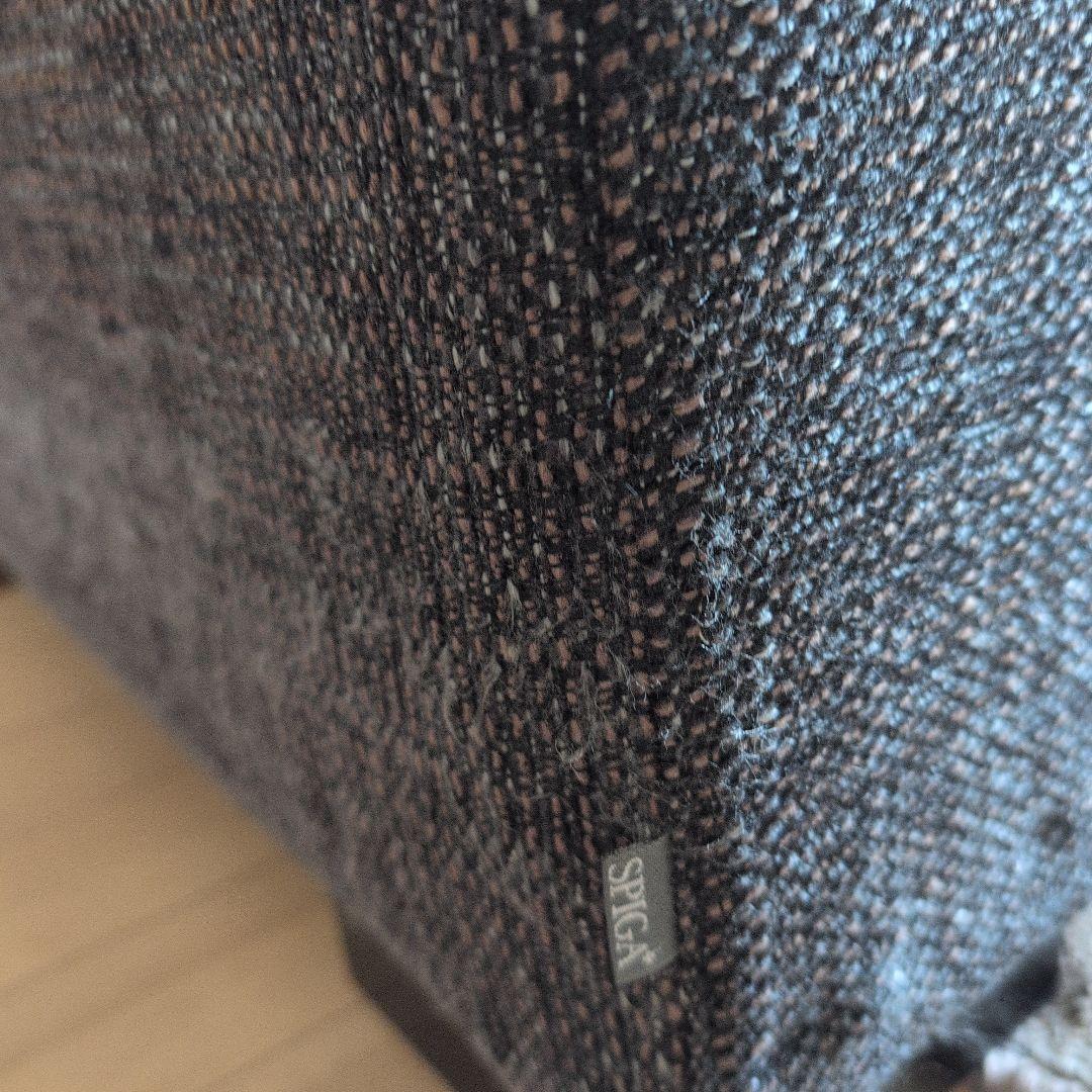 SPIGA ダークグレー ソファ アームテーブル付き