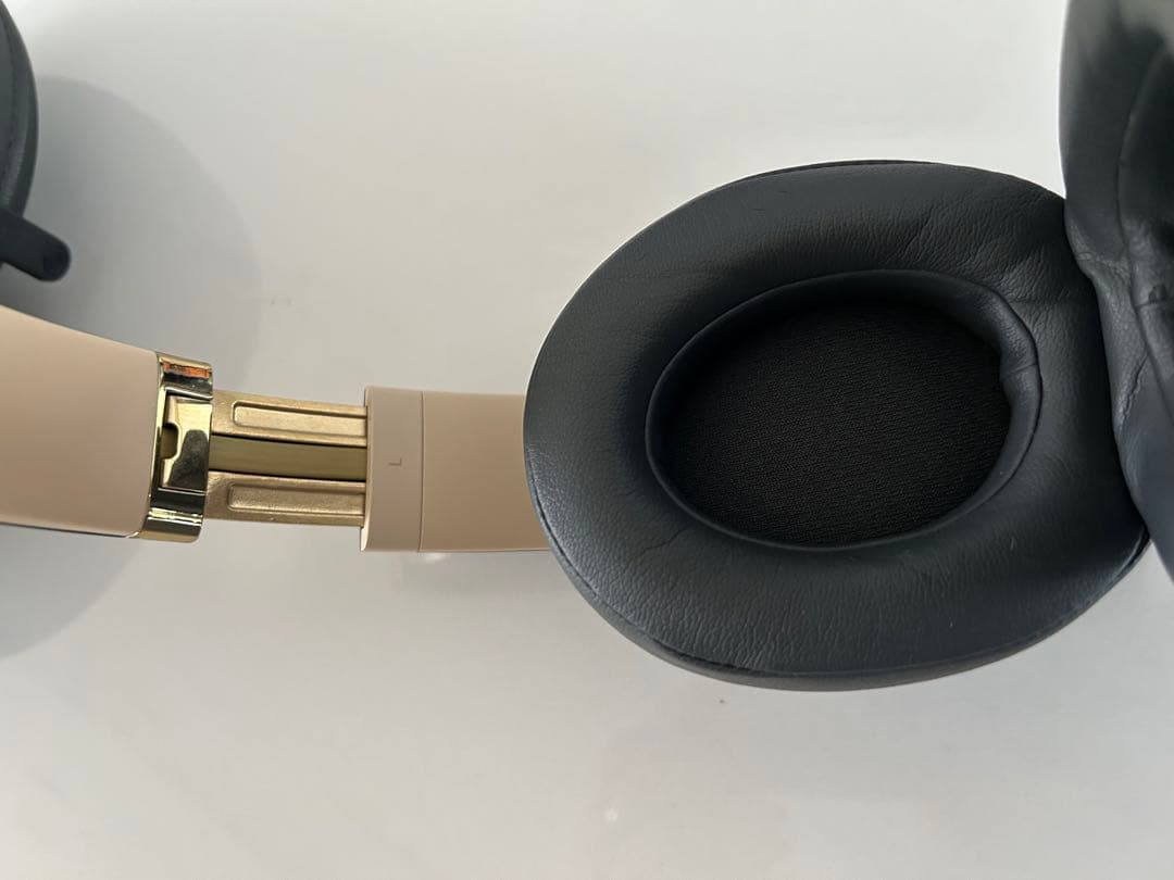 Beats Studio 3 Wireless シャドウグレー パット交換済み