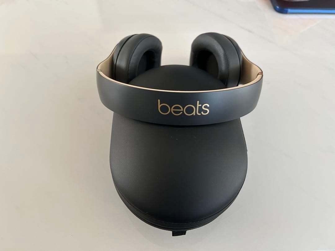 Beats Studio 3 Wireless シャドウグレー パット交換済み