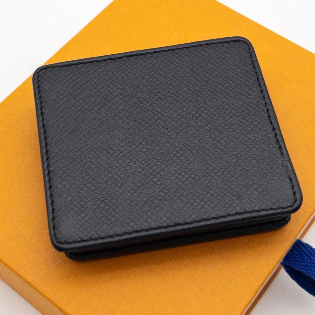 【極美品】ルイヴィトン　ポルトモネボワット　タイガ　ケース　小銭入れ　黒