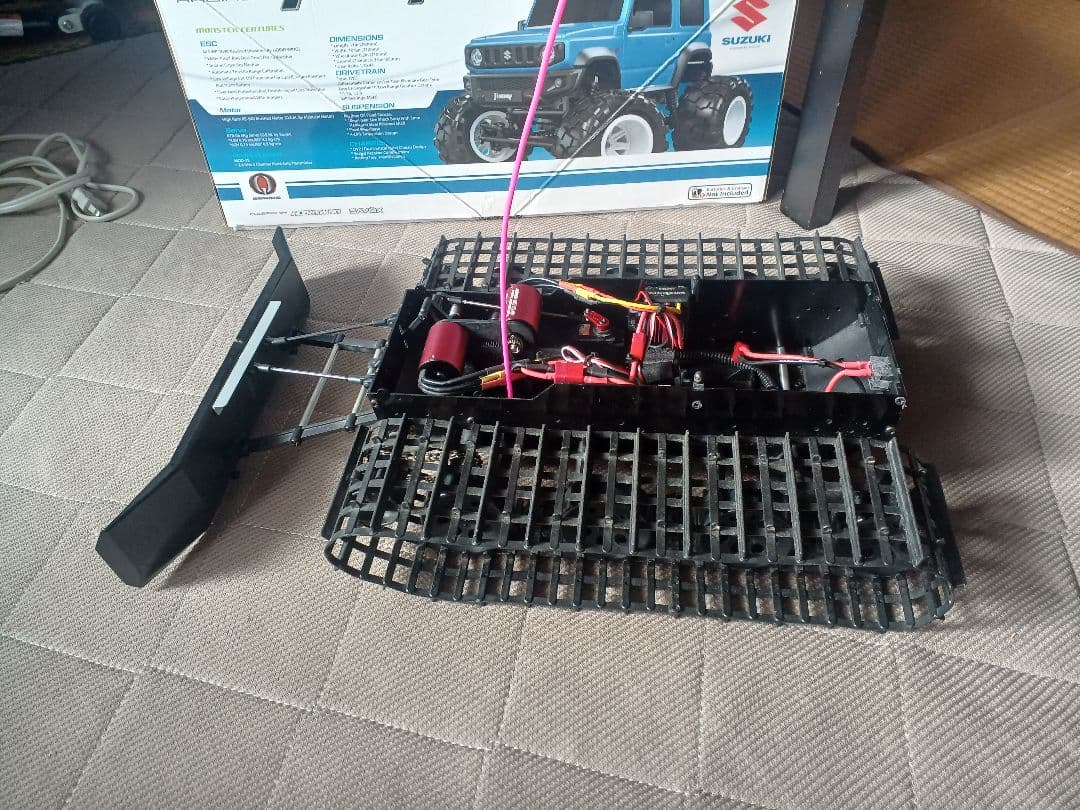 京商ブリザードSR・ブラシレスモーター仕様！　ジャンク品