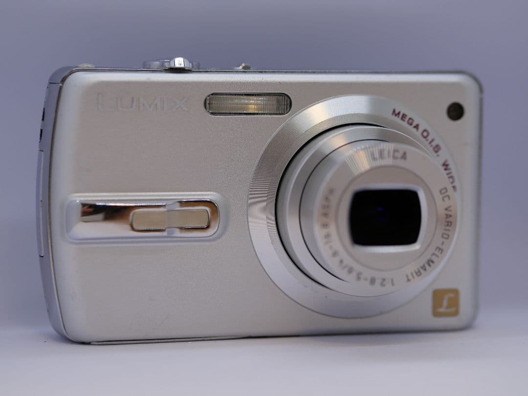 Panasonic DMC-FX50 シルバー
