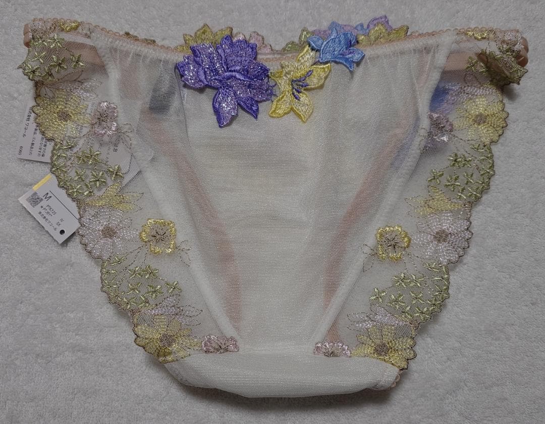 柿の種　wacoal　Salut　25G　復刻版　IV　　サルート　M