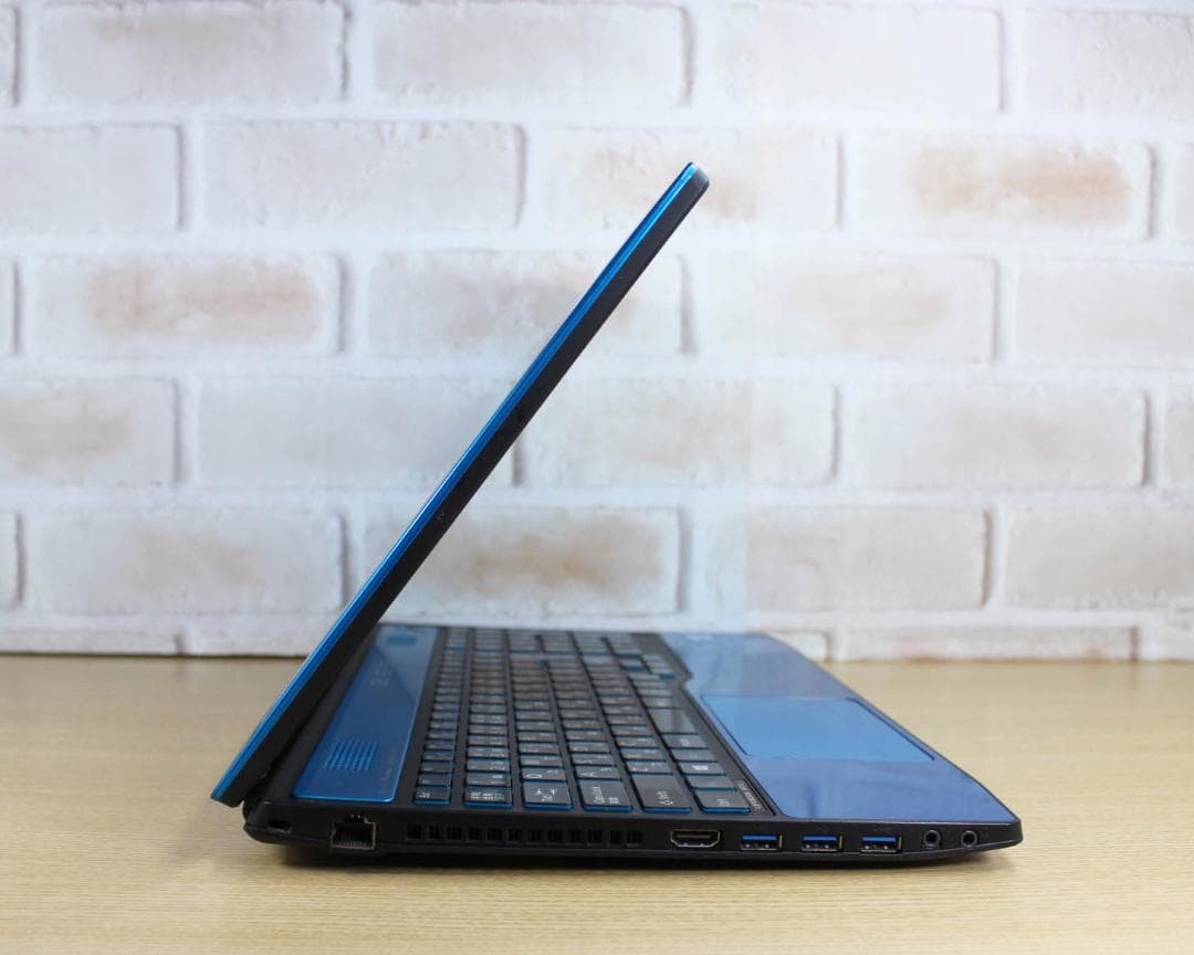 Core i7✨SSD✨メモリ16G ノートパソコン オフィス付き Win11