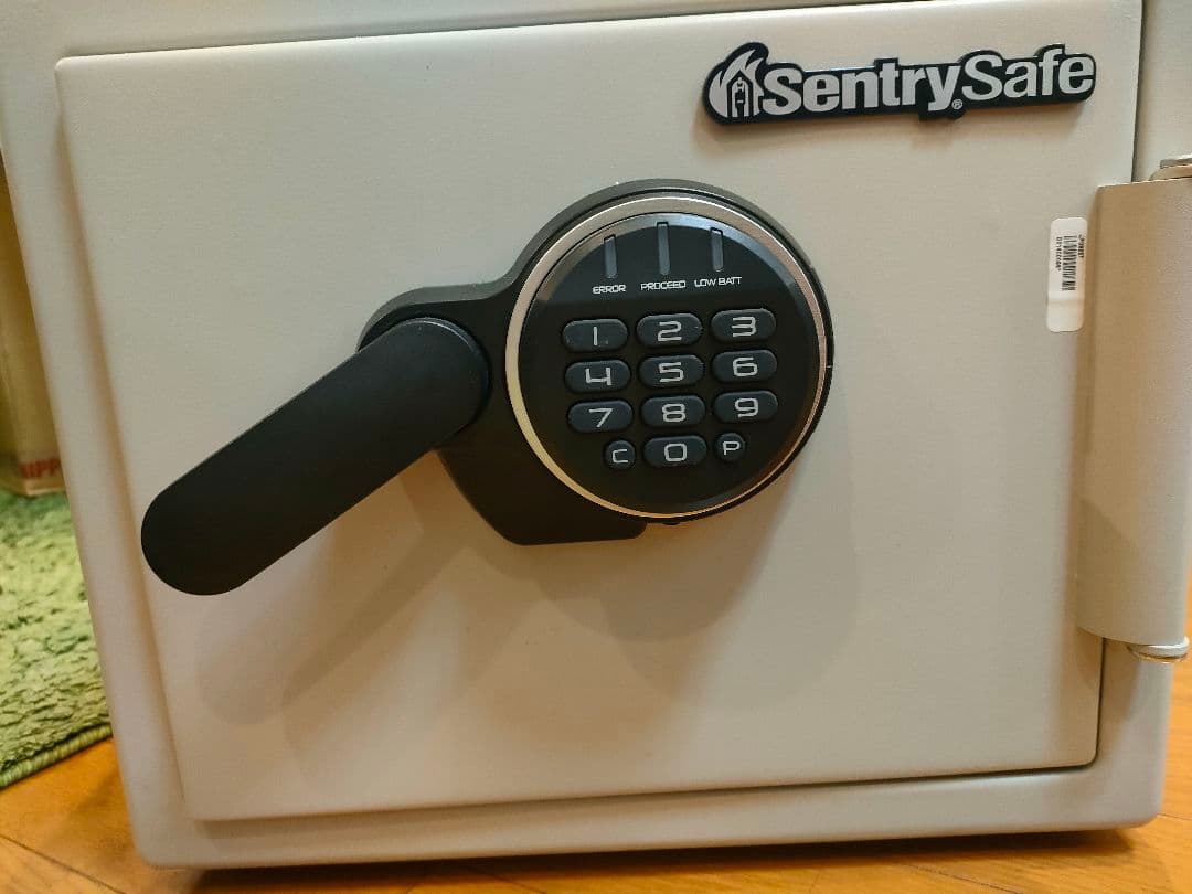 オフィス家具 Sentrysafe JF082ET
