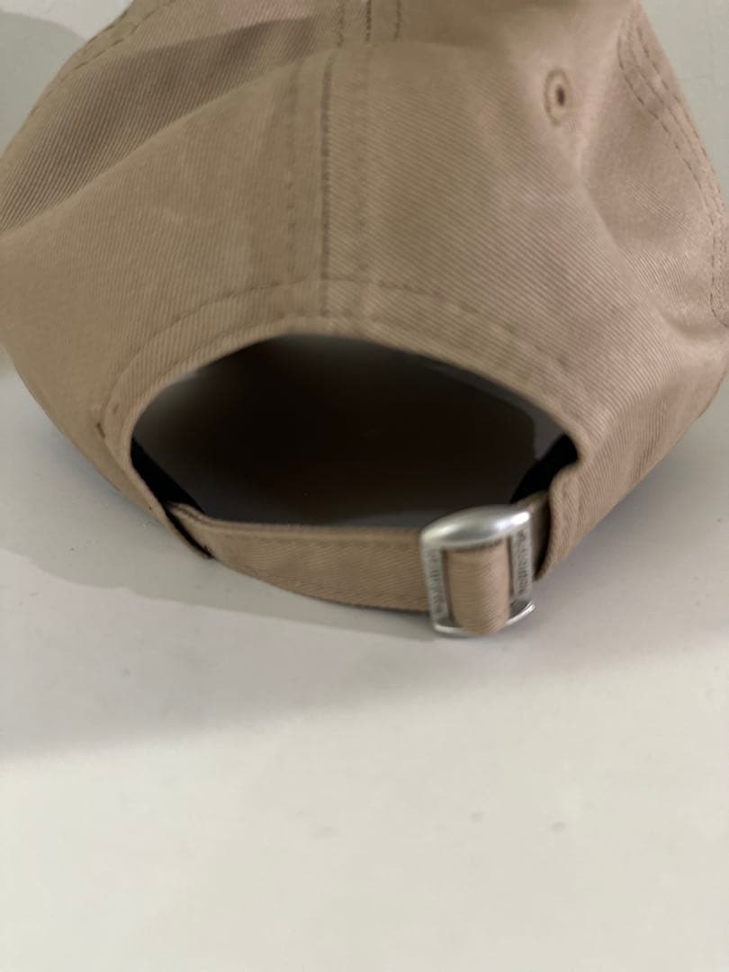 NEWERA　スワロフスキー　デコキャップ　ユニセックス　NYベージュ