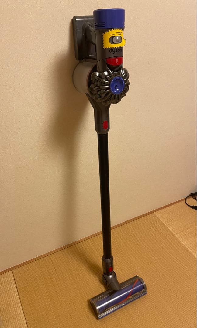 ダイソンv7motorhead SV11 バッテリー新品交換済 動作確認済