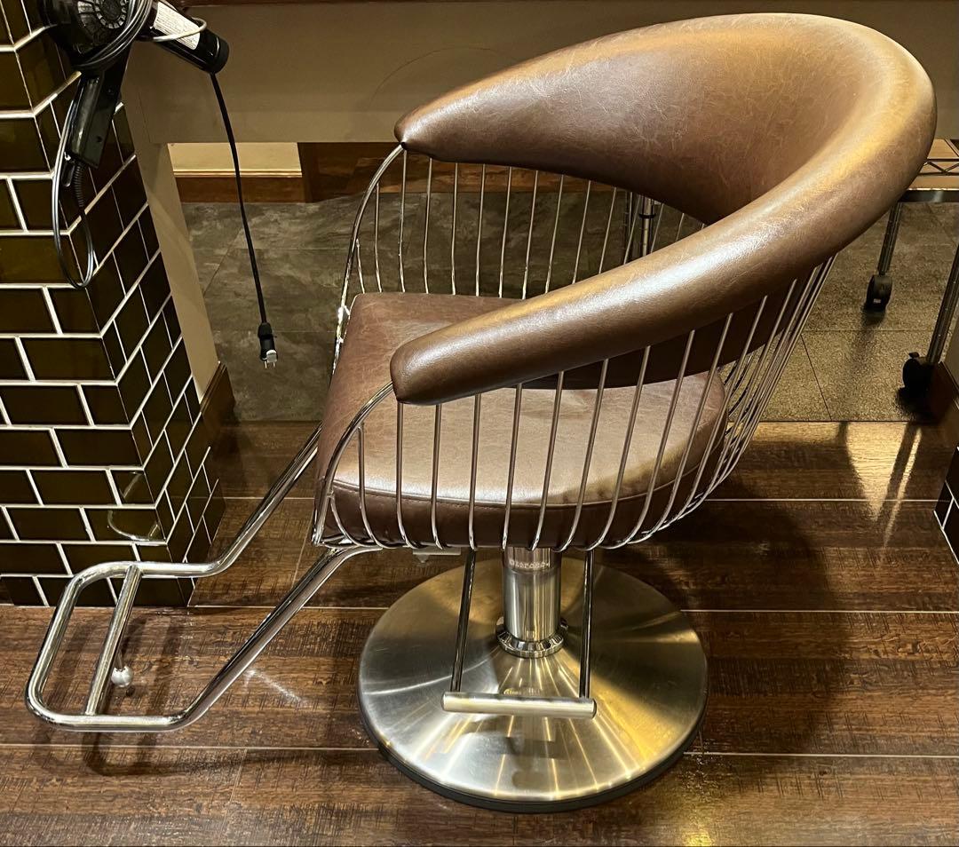 2脚 3月末まで 引き取り限定 タカラベルモント ハープ スタイリング チェア