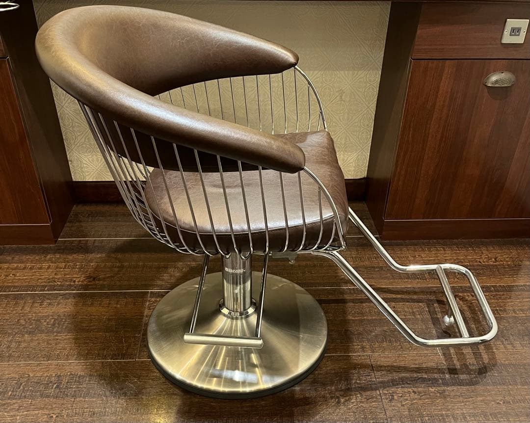 2脚 3月末まで 引き取り限定 タカラベルモント ハープ スタイリング チェア