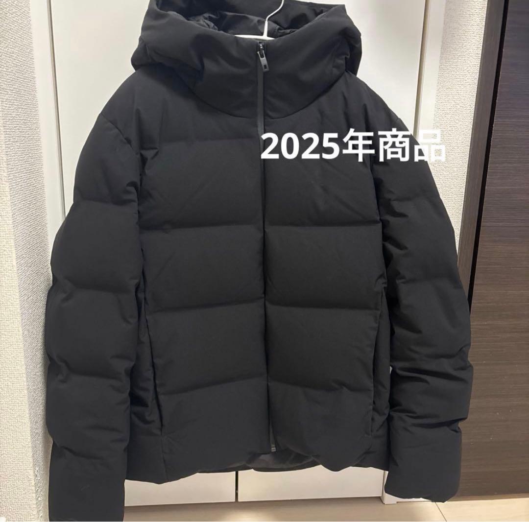 UNIQLO シームレスダウンパーカー