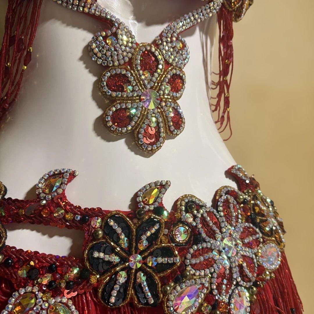 赤と黒のベリーダンスセットアップ