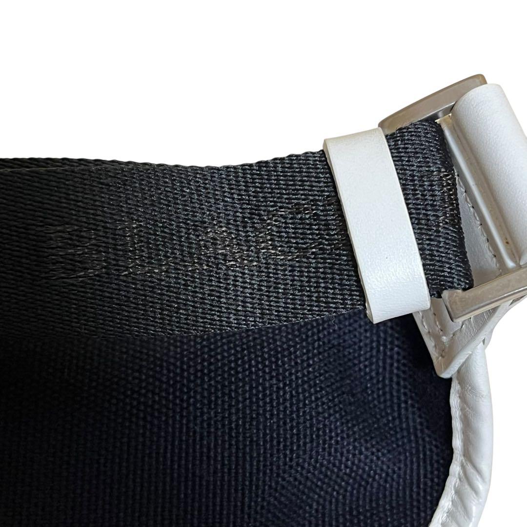 美品★バーバリー ブラックレーベル キャンバス レザー ウエストポーチ