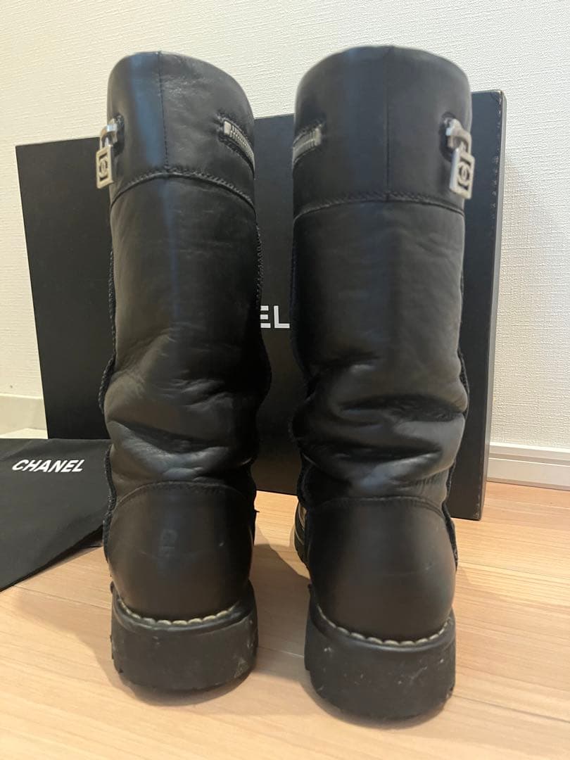 CHANELブーツシャネルブーツ レザーブーツ エンジニアブーツ ココマーク