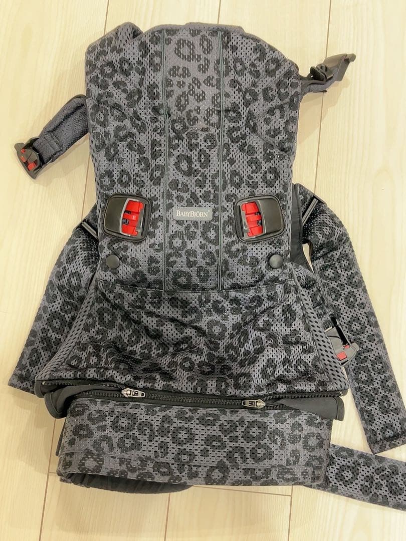 BABYBJORN 抱っこ紐　レオパード『24時間限定値下げ！』