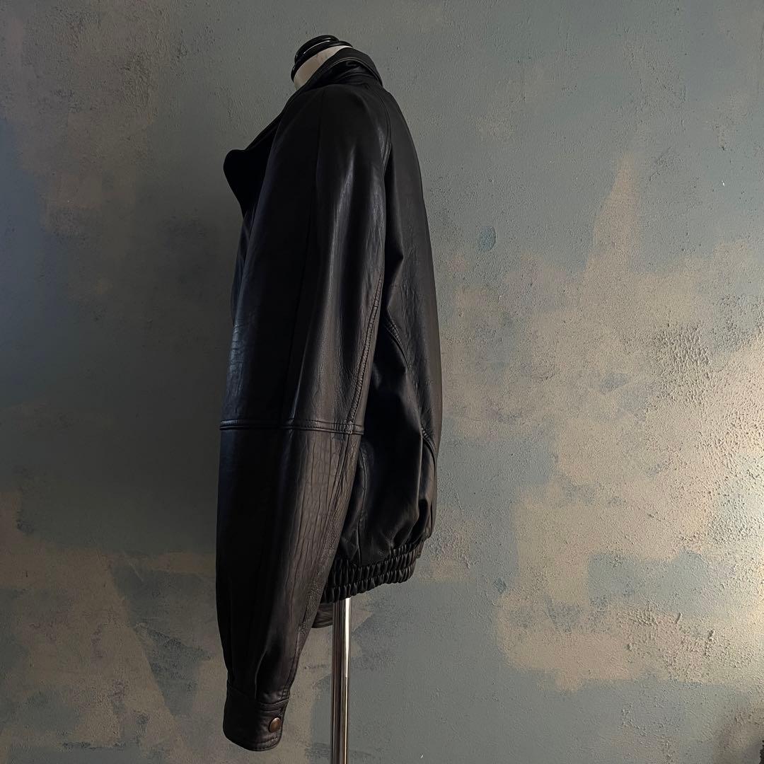 A-2“Wind shield“羊革“短丈“bomber jacket