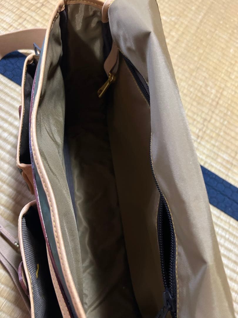 良品✨ハンティングワールド バッグ