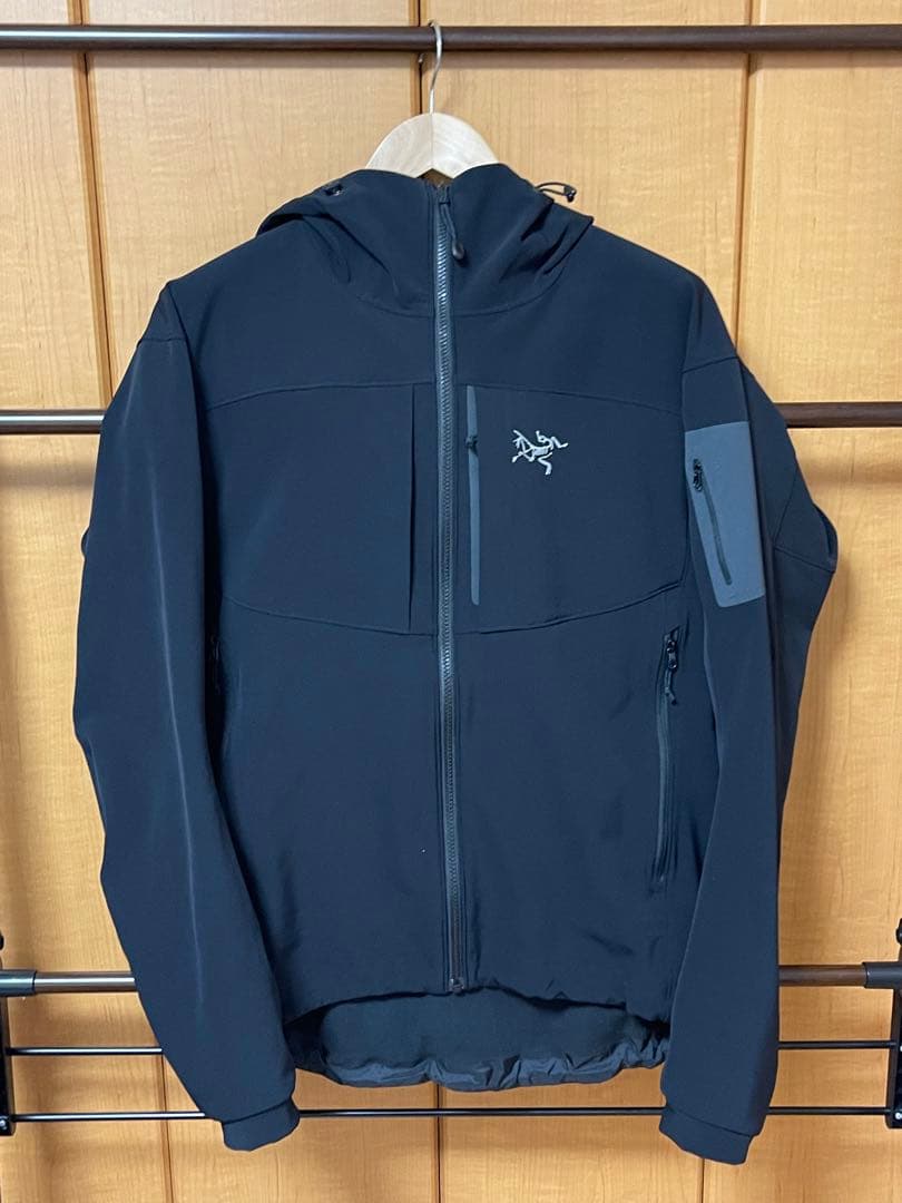 TRAVIS着用フード付きモデルARC'TERYX GAMMA MX HOODY
