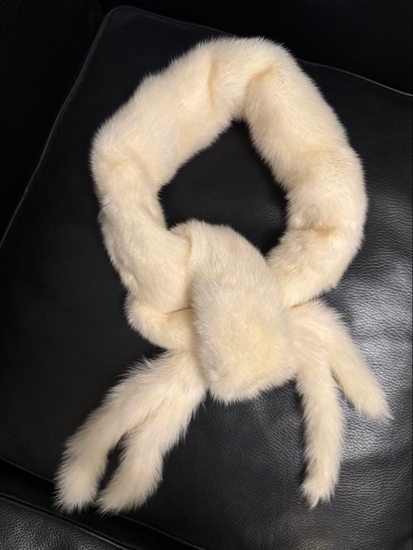 【DSQUARED2】ラビットファー マフラー／リアルファー／オフホワイト 美品