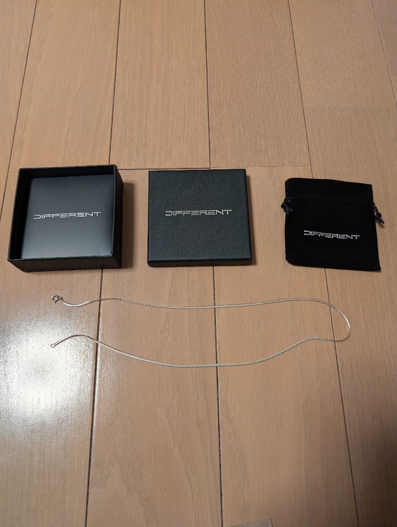 メンズコーチジョージブランド differentの53センチシルバーネックレス