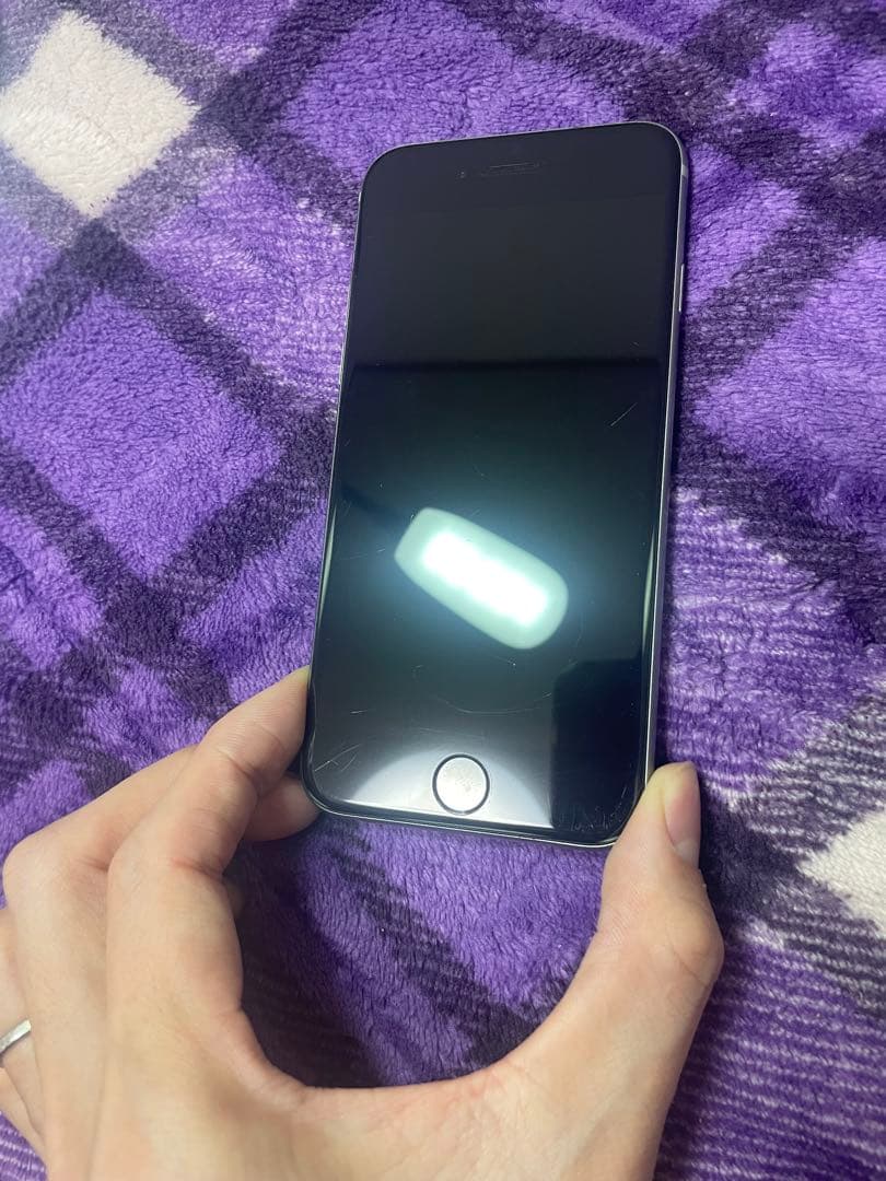 Apple iPhone 6s シルバー　32gb