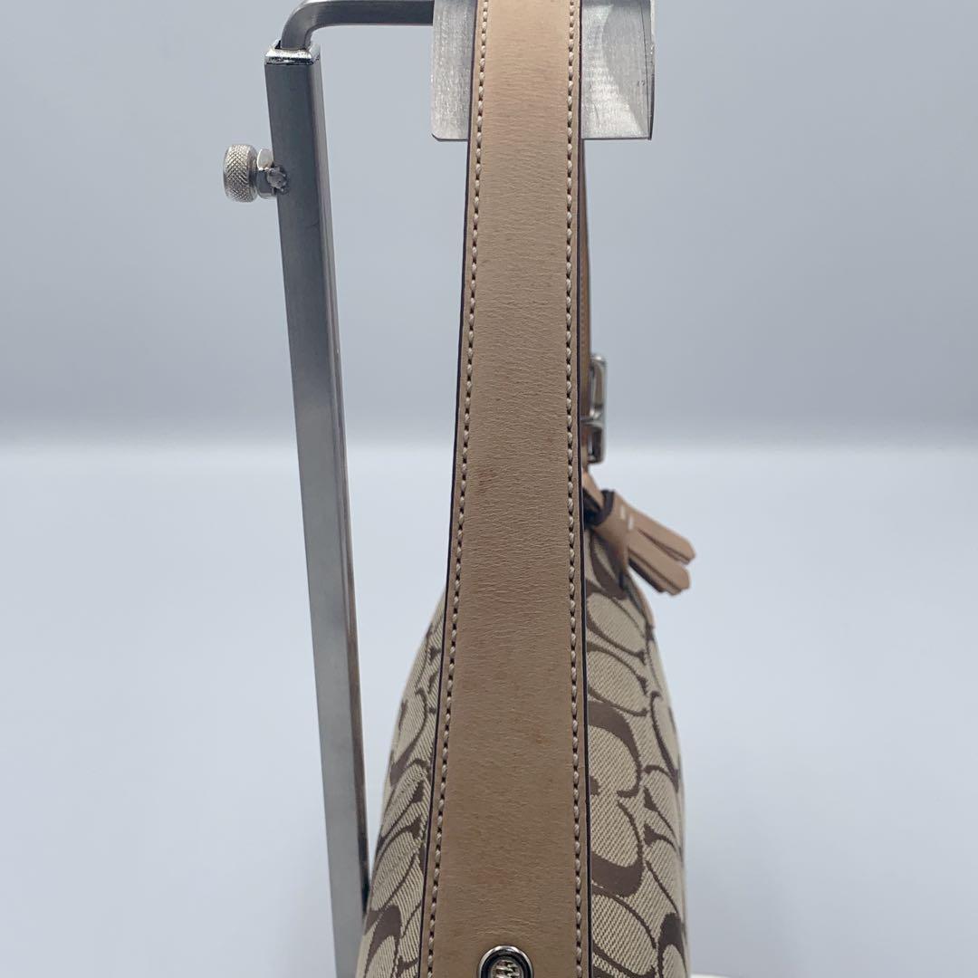 COACH コーチ　アクセサリーポーチ　ワンショルダー　シグネチャー　ベージュ