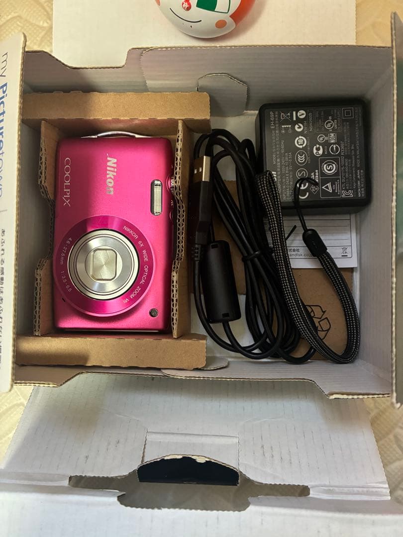 nikon&ニコン　coolpix s3300 デジタルカメラ