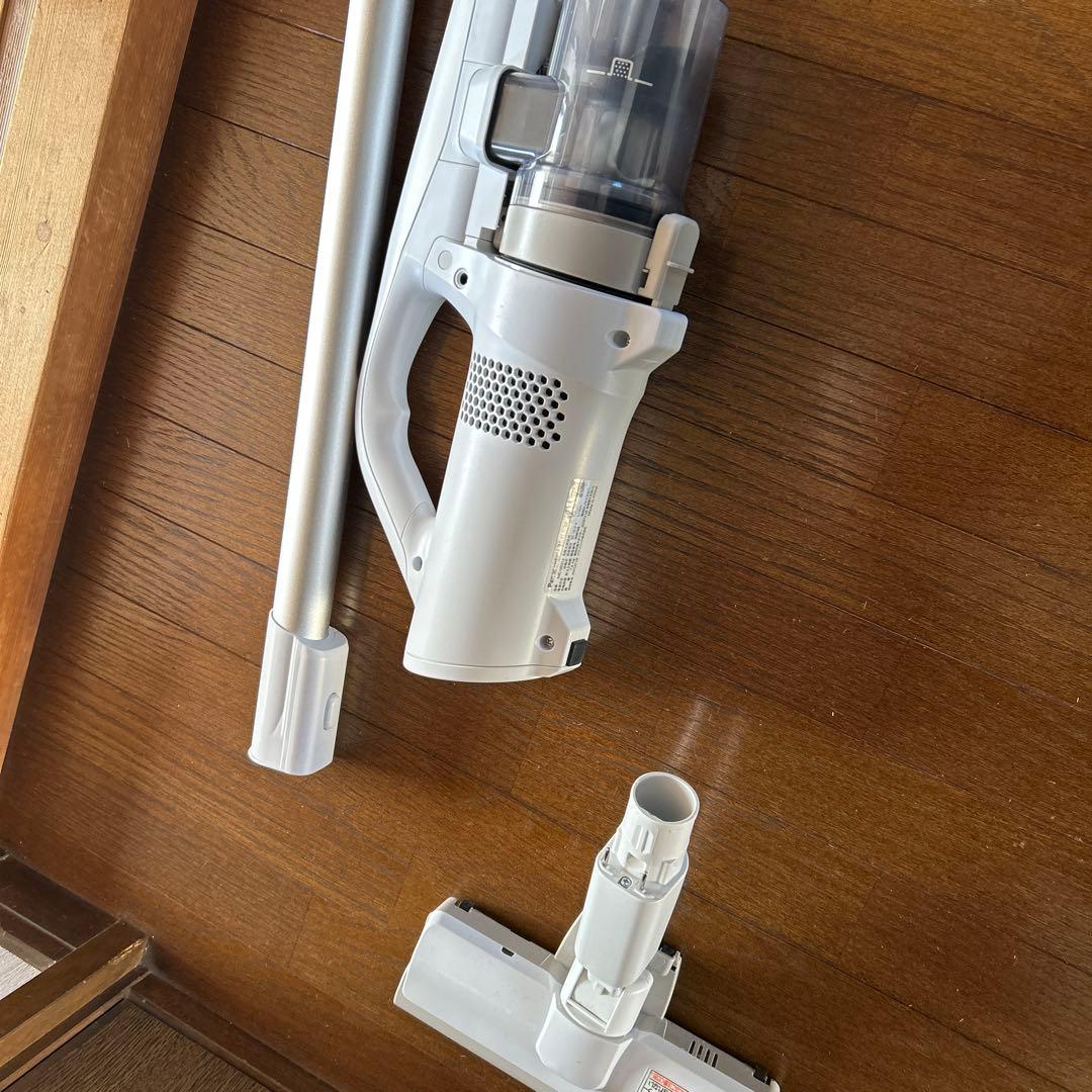 Panasonic コードレス掃除機　美品　MC-SB31J