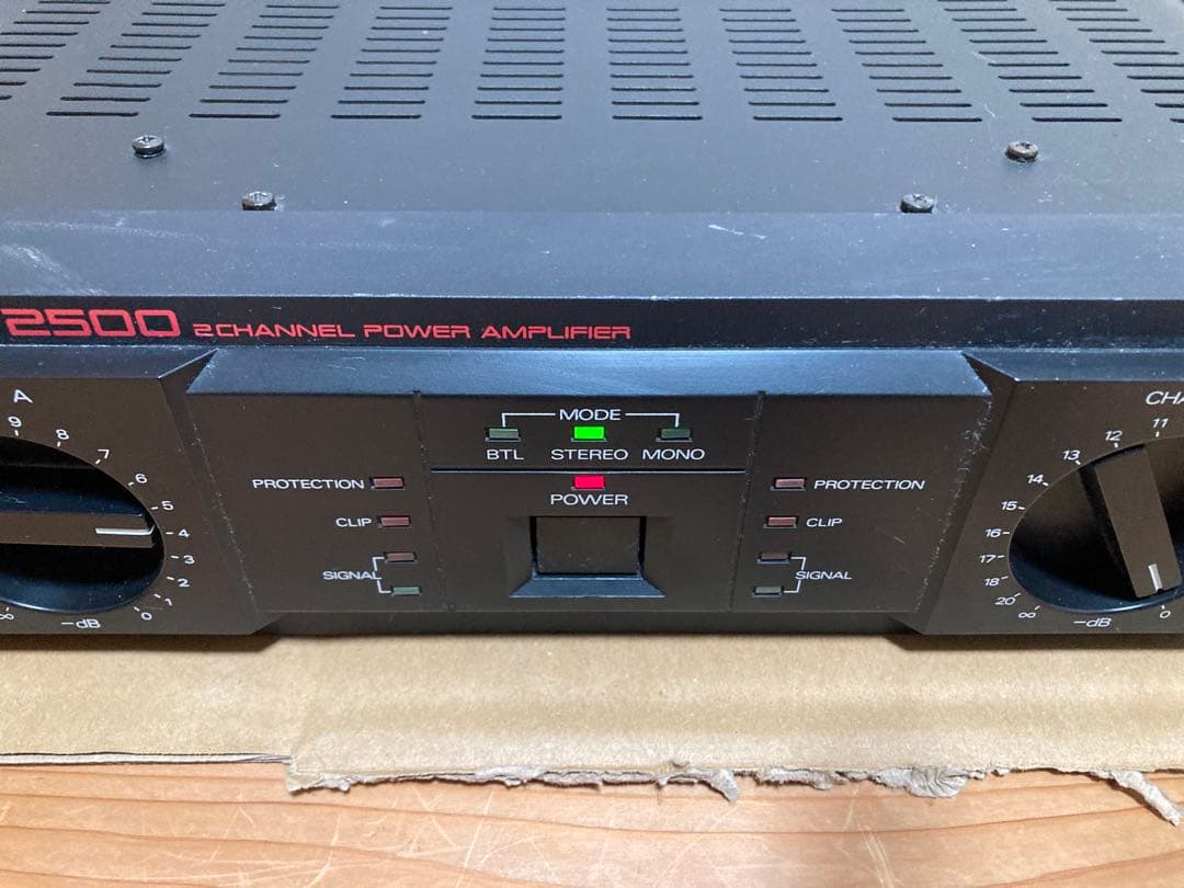 アンプ Roland SRA-2500